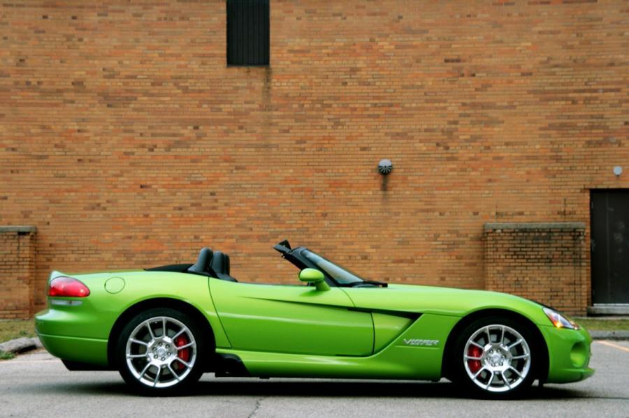  Dodge Viper SRT10 Roadster 2007 года  (фото 25 из 57)